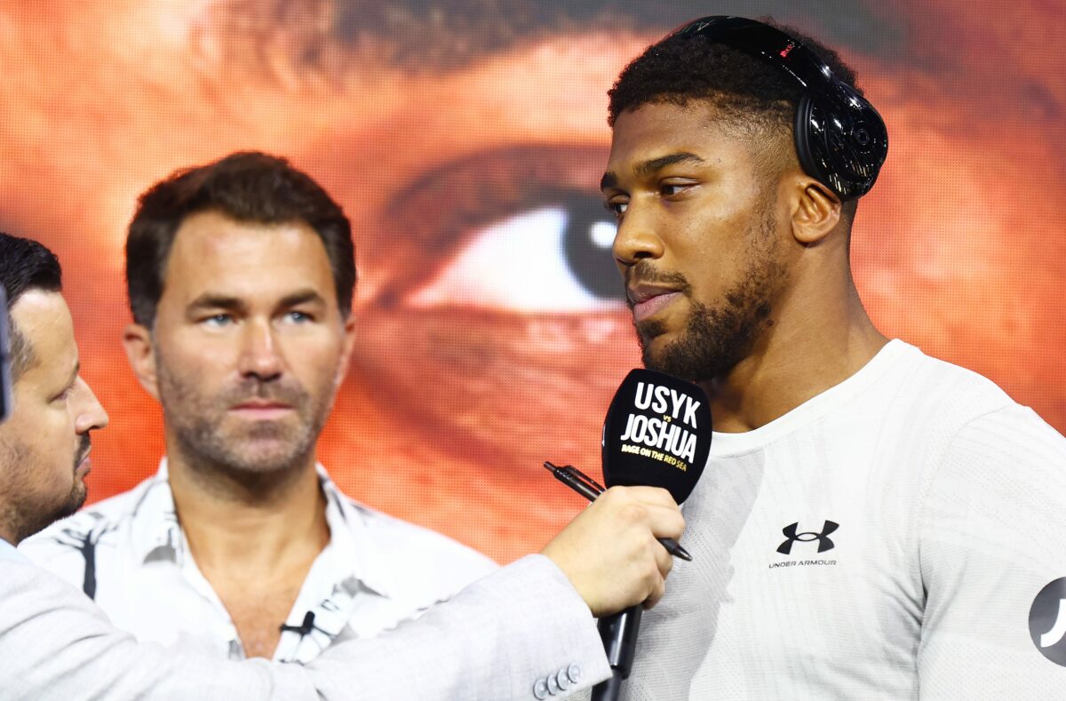 Anthony Joshua to fight early next year (Chris Arreola?), then target Dillian Whyte in summer