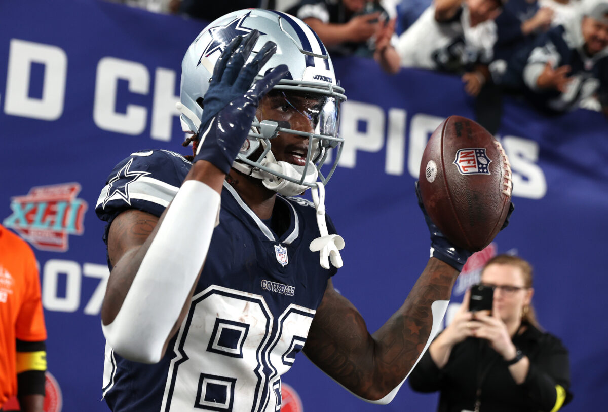 WATCH: Cowboys WR Lamb torches defender for wide-open TD snag