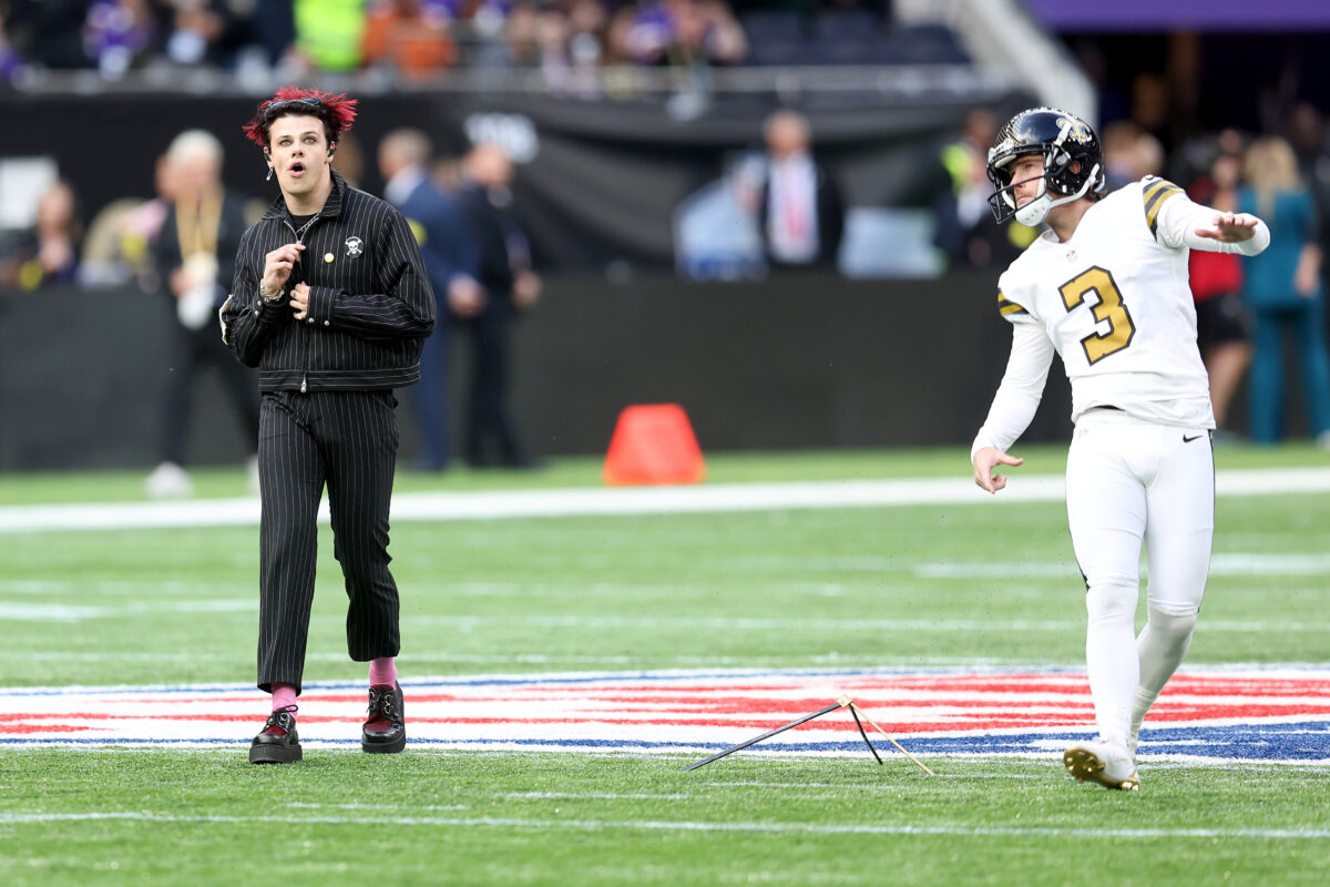 Wil Lutz of Saints nails 60-yard field goal against Vikings