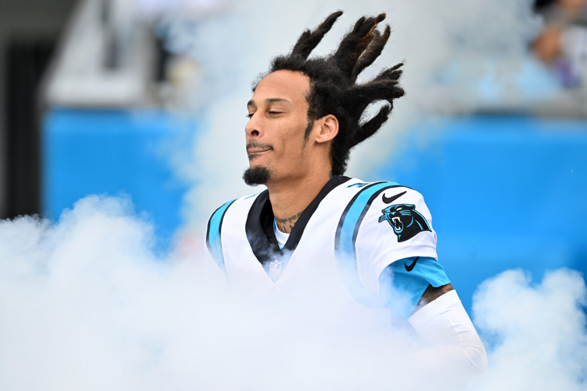 Panthers trade WR Robbie Anderson to Cardinals for multiple draft picks