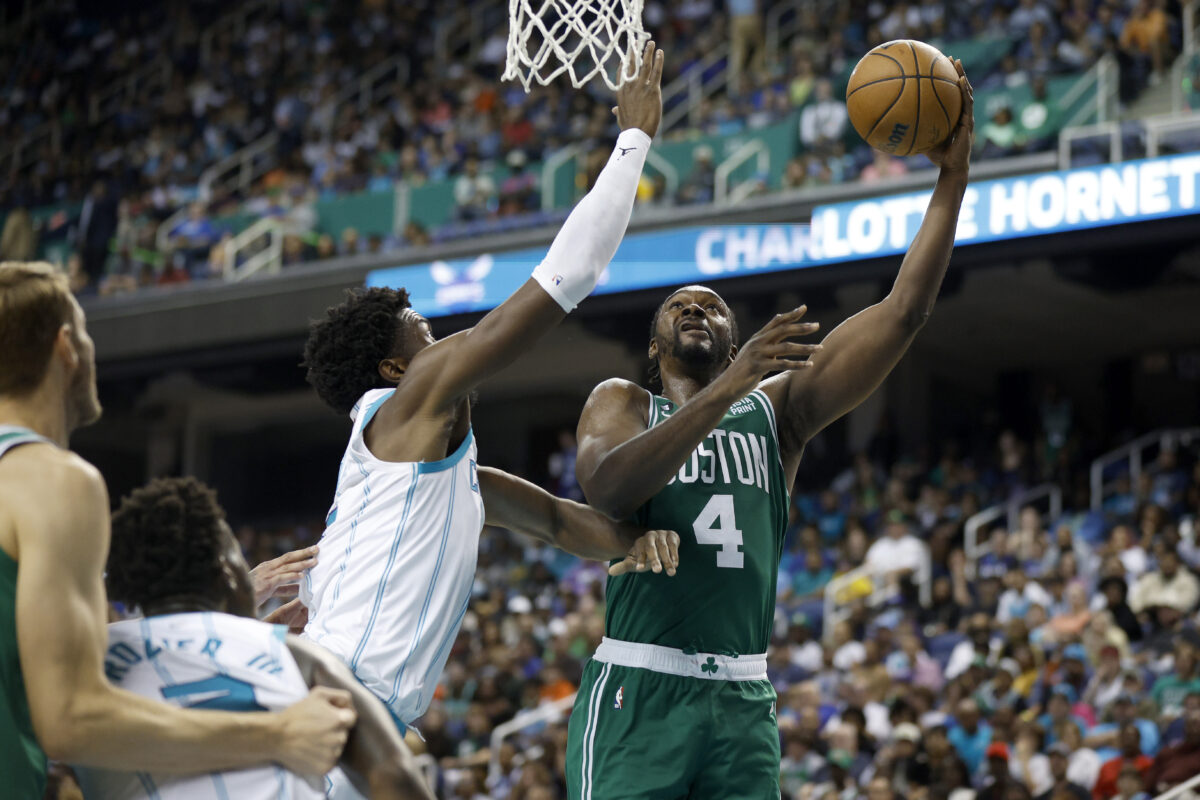 Celtics sign Noah Vonleh to opening night roster