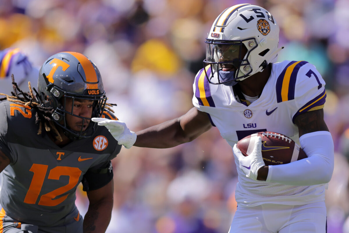 What’s wrong with LSU’s receiver room?