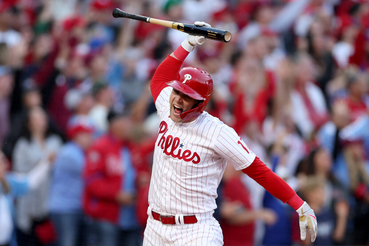 Phillies’ Rhys Hoskins had an epic bat spike after absolutely crushing a 3-run homer