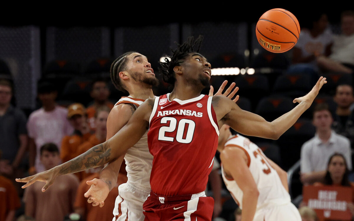 Arkansas basketball blasted by Texas in final exhibition game