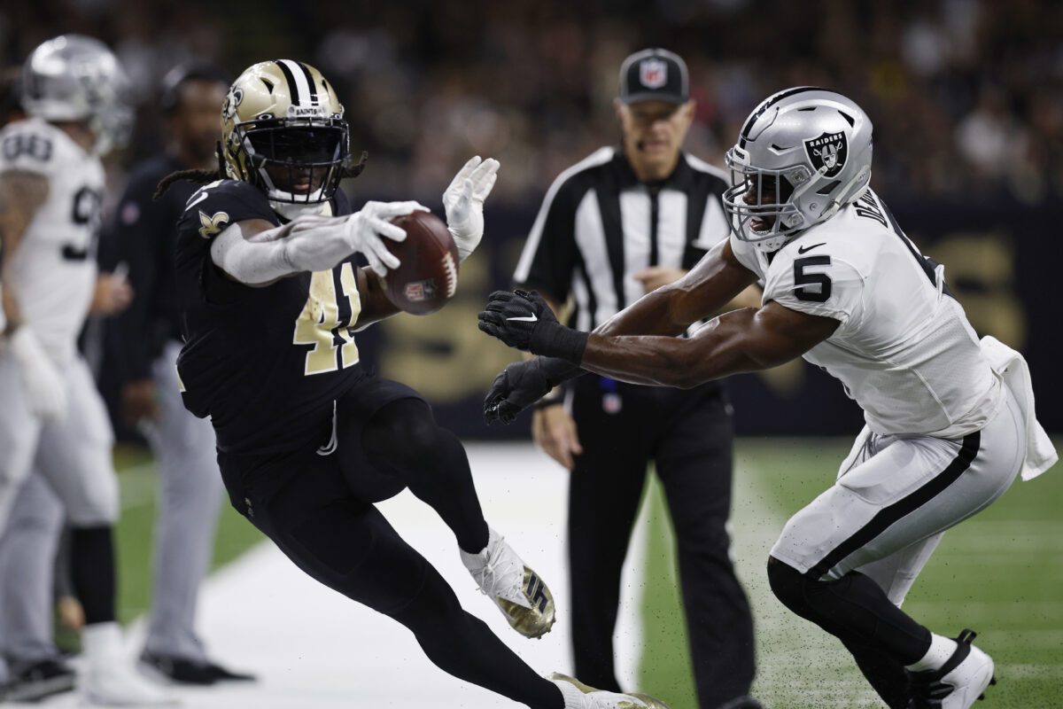 WATCH: Alvin Kamara scores two first-half touchdowns vs. Raiders