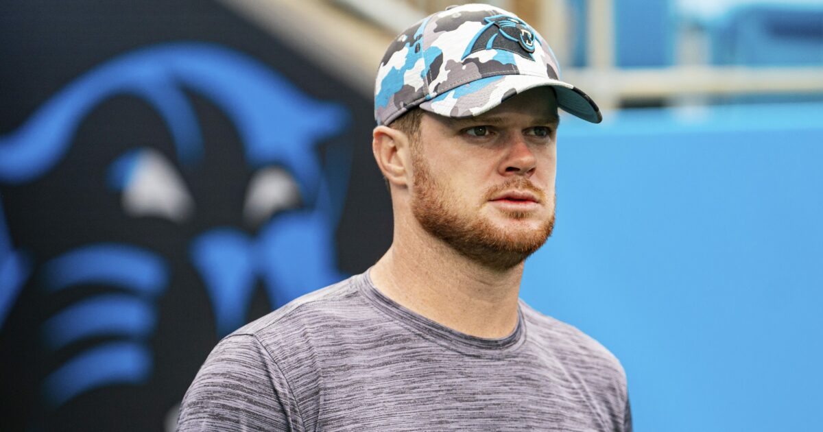 Panthers QB Sam Darnold not close to returning