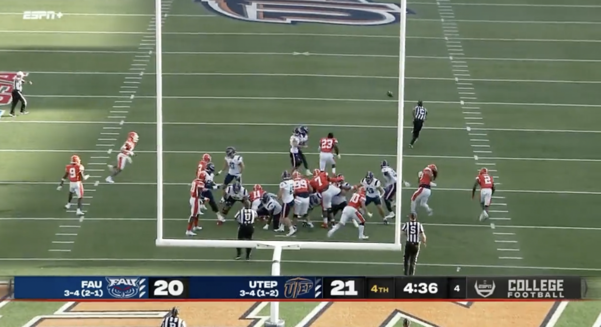 UTEP player impressively blocked an extra point kick, lost his helmet and mayhem ensued
