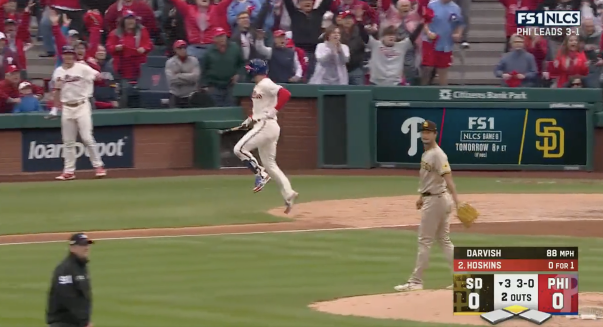 Phillies’ Rhys Hoskins started skipping right after crushing another home run and fans loved it