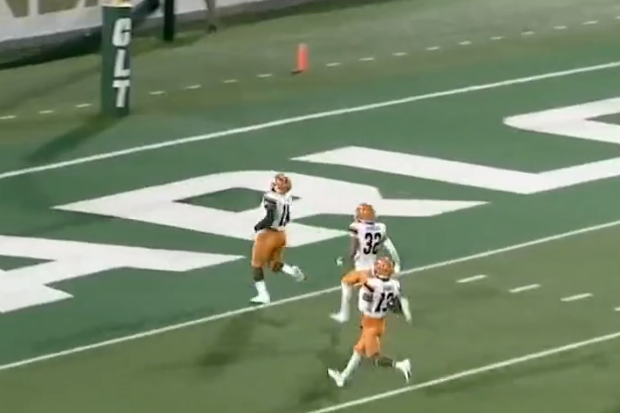 A UTEP defensive lineman recovered a fumble for an awesome 100-yard touchdown