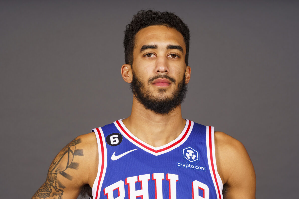 Former Sixers wing Trevelin Queen signs two-way deal with Pacers