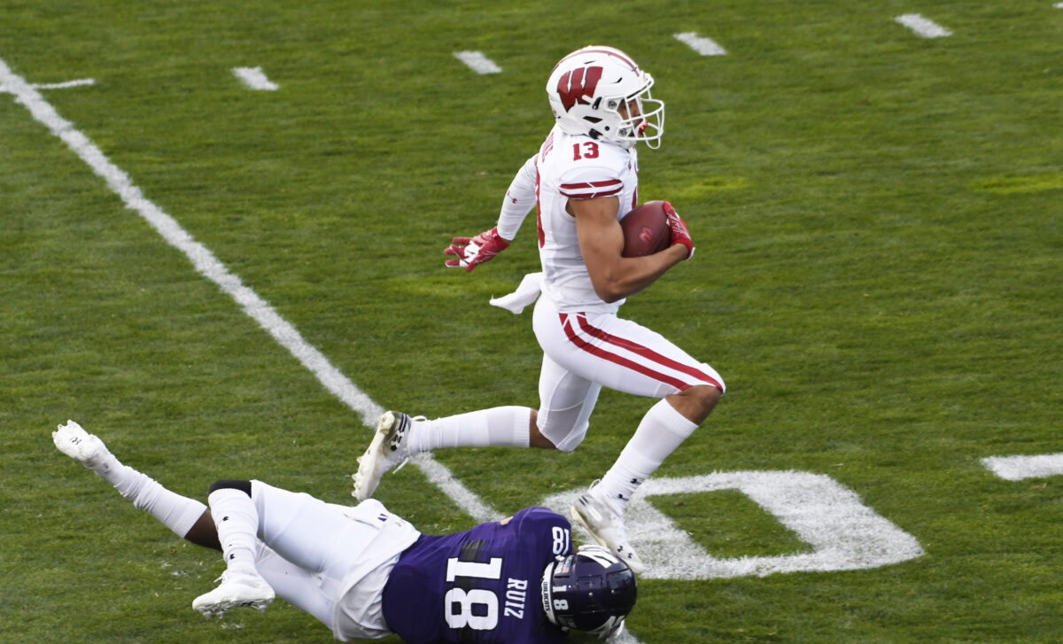 Social media reacts to Wisconsin WR Chimere Dike’s 52-yard TD catch