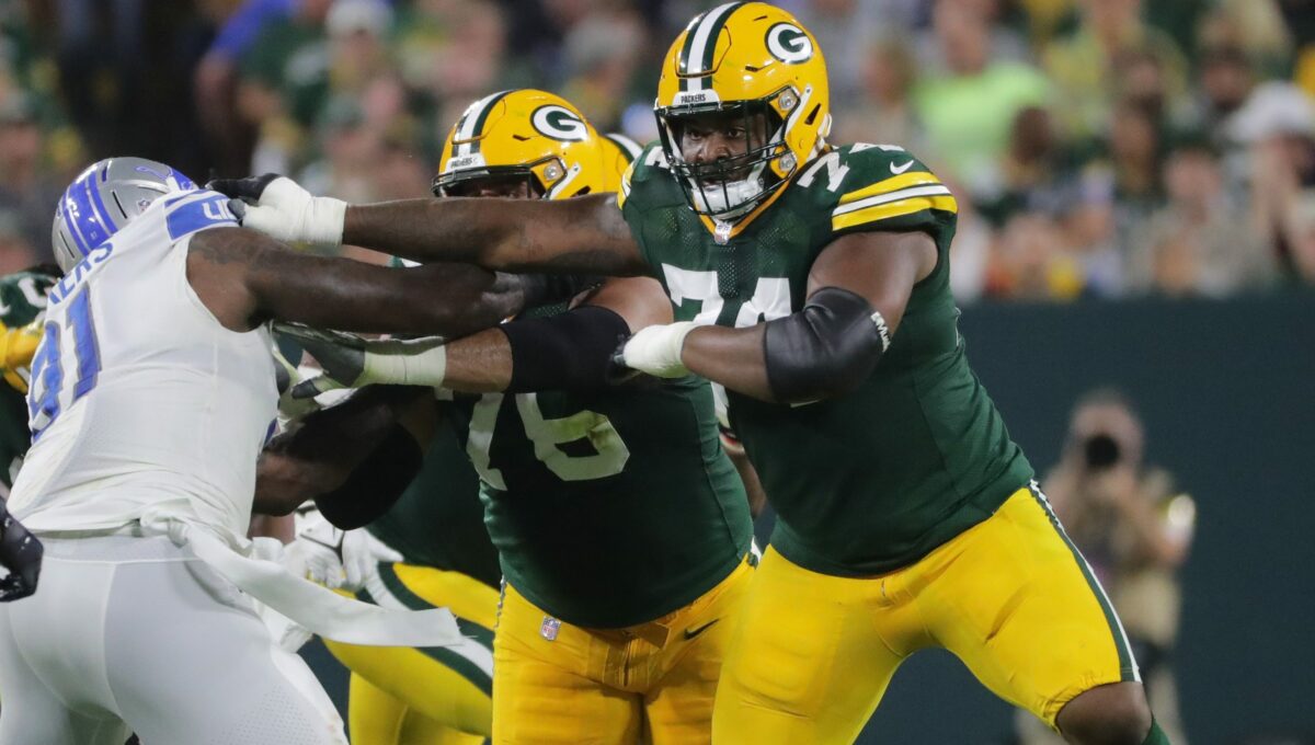 David Bakhtiari’s situation may thwart Packers’ plan to move Elgton Jenkins back to left guard