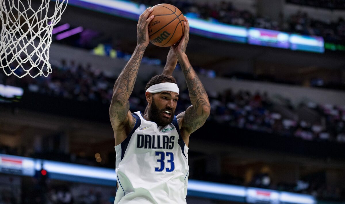 Rockets officially sign Willie Cauley-Stein, who appears bound for G League