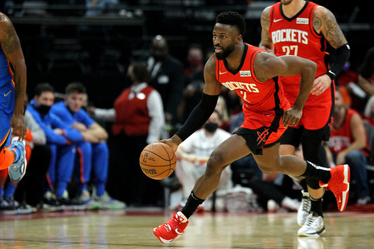 Report: David Nwaba traveling with Thunder to Denver for preseason game