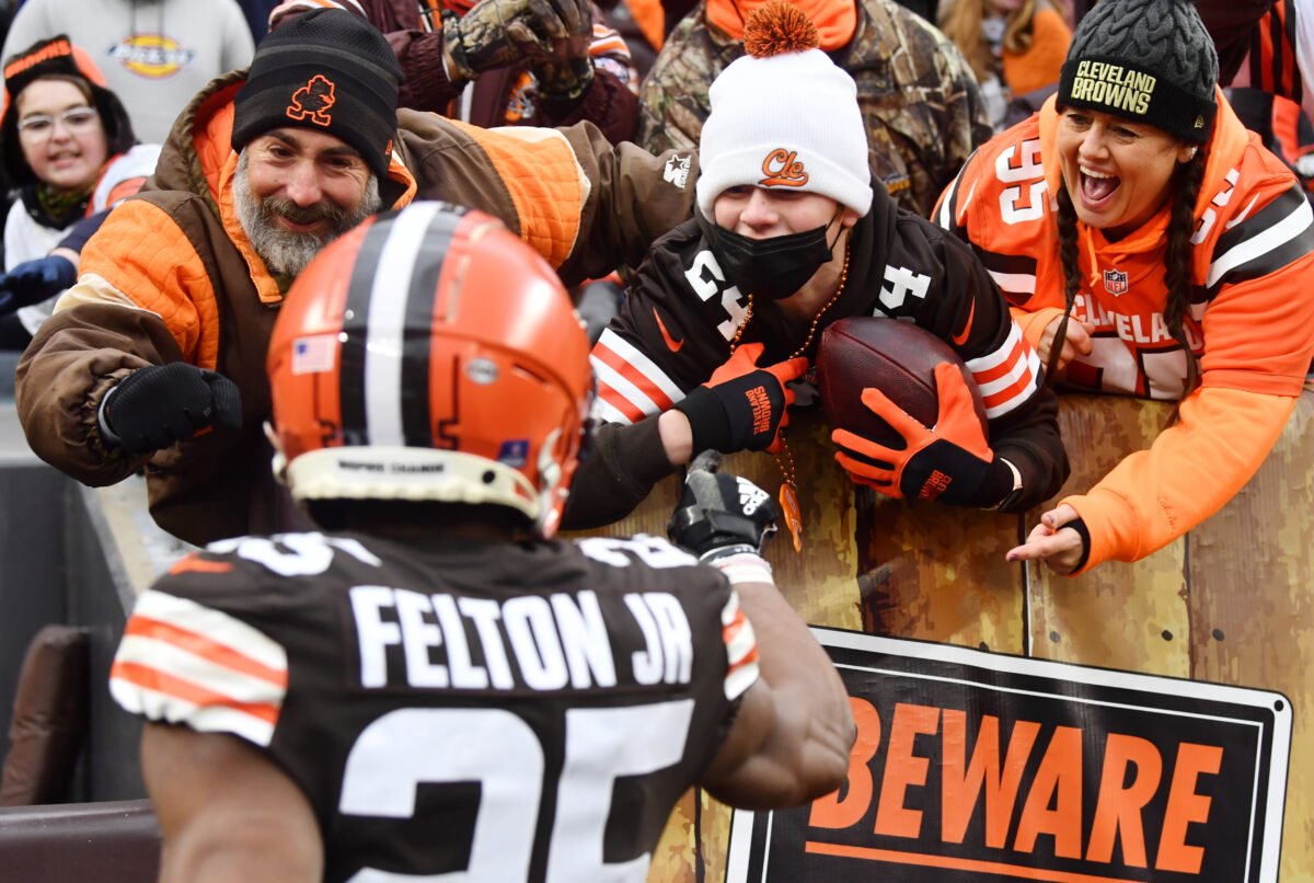 Browns announce Demetric Felton, 7 other inactives vs. Chargers