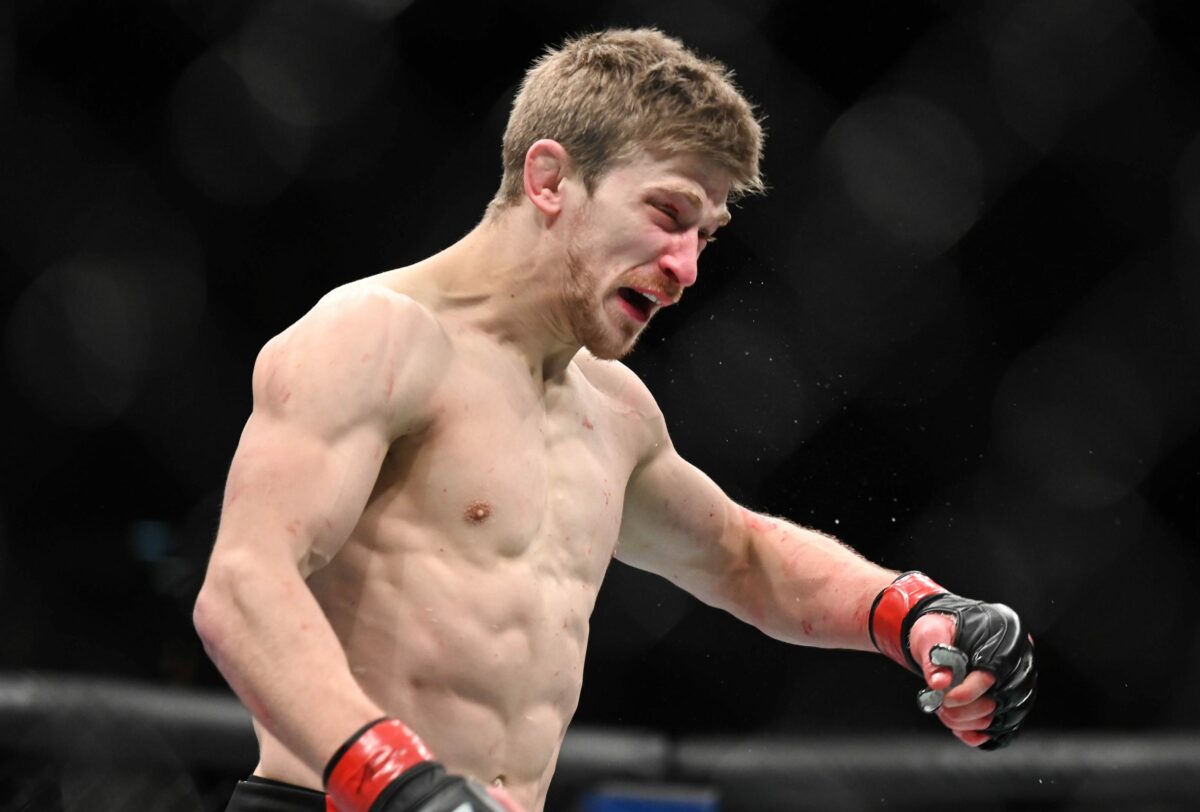 UFC Fight Night 213: Calvin Kattar vs. Arnold Allen odds, picks and predictions