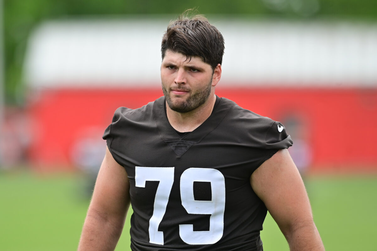Browns claim OL Drew Forbes back off waivers from the Lions