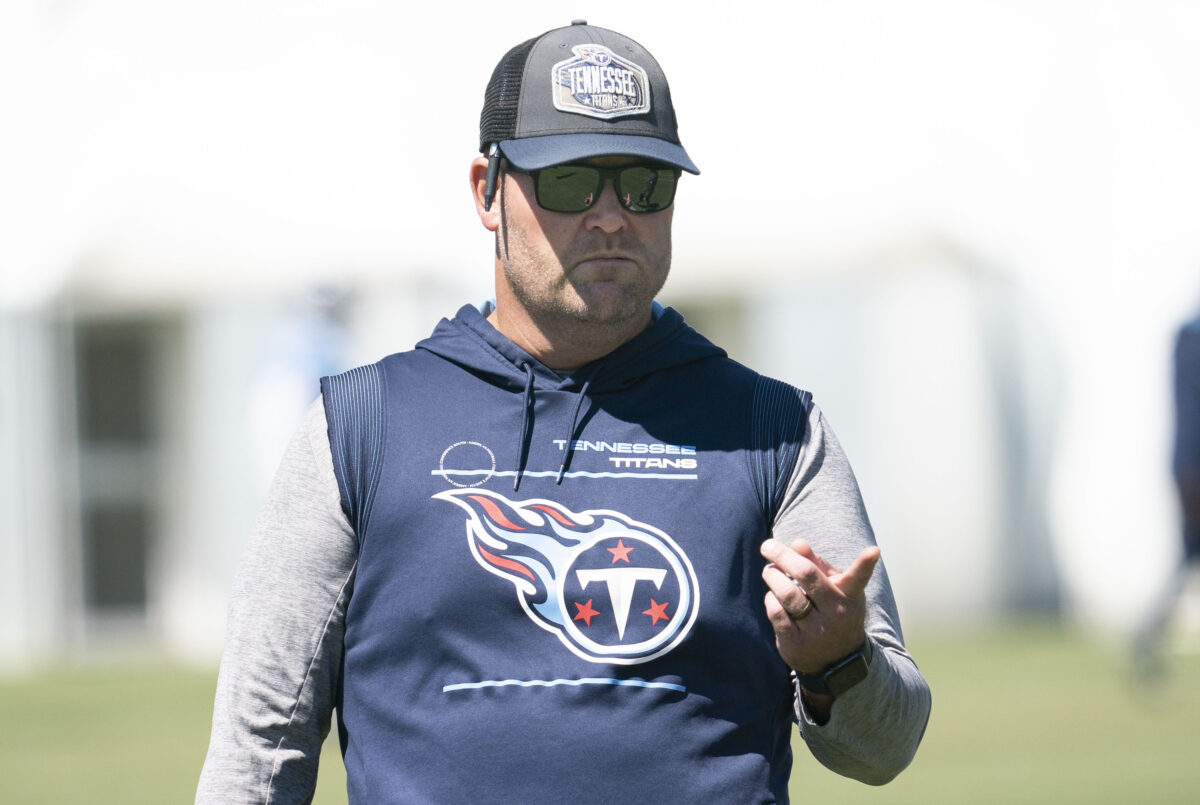 Titans low on cap space ahead of NFL trade deadline