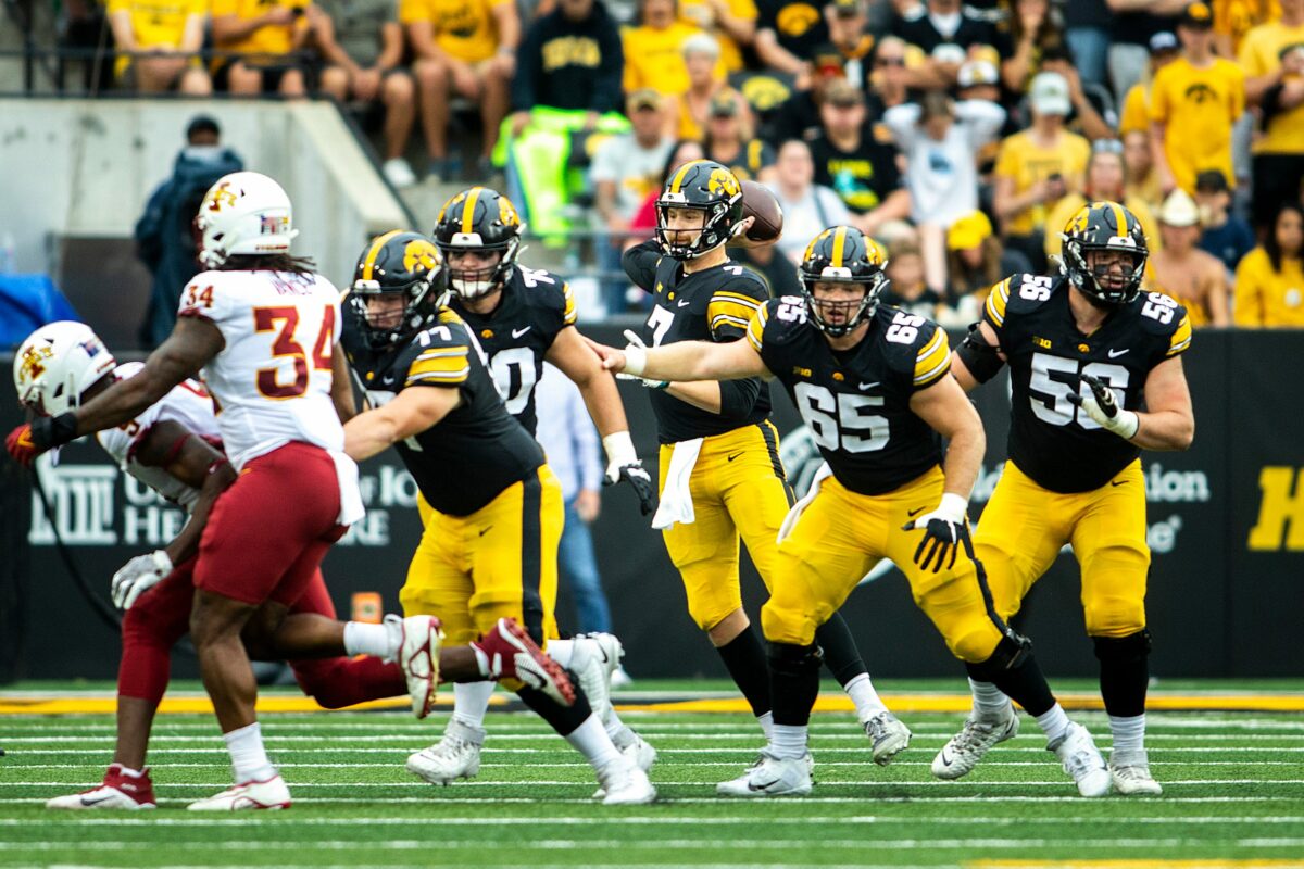 ‘It’s a little bit of a mixed bag’: Iowa looking for offensive line breakthrough in final 5 games