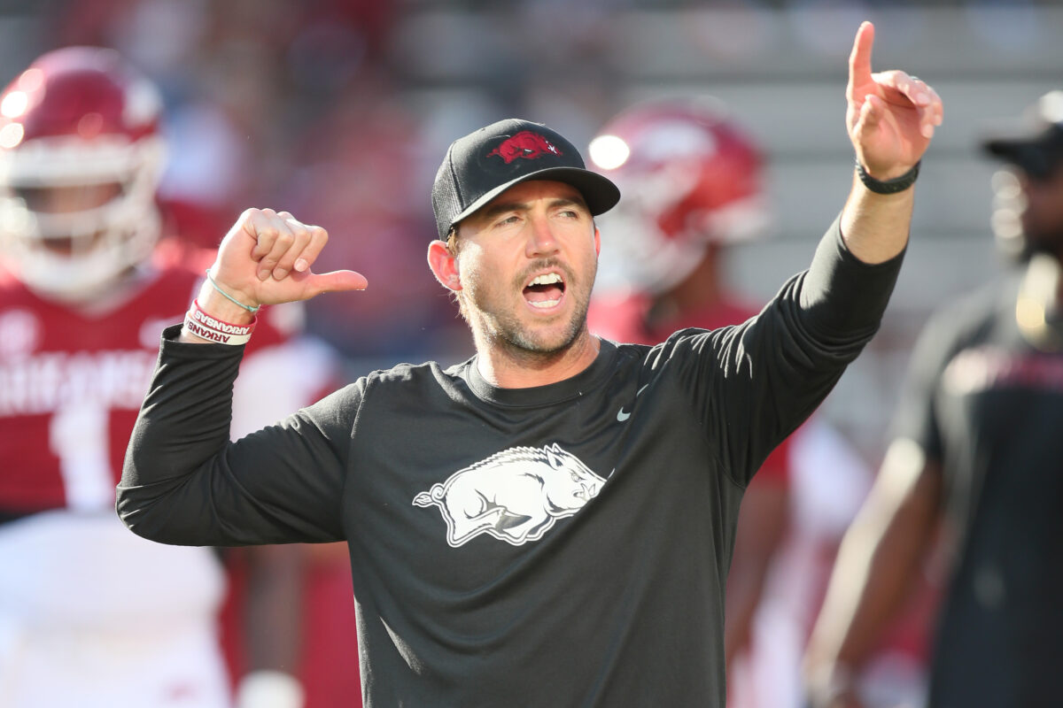 Arkansas fan begs to be unblocked by Kendal Briles on Twitter after Hogs beat BYU