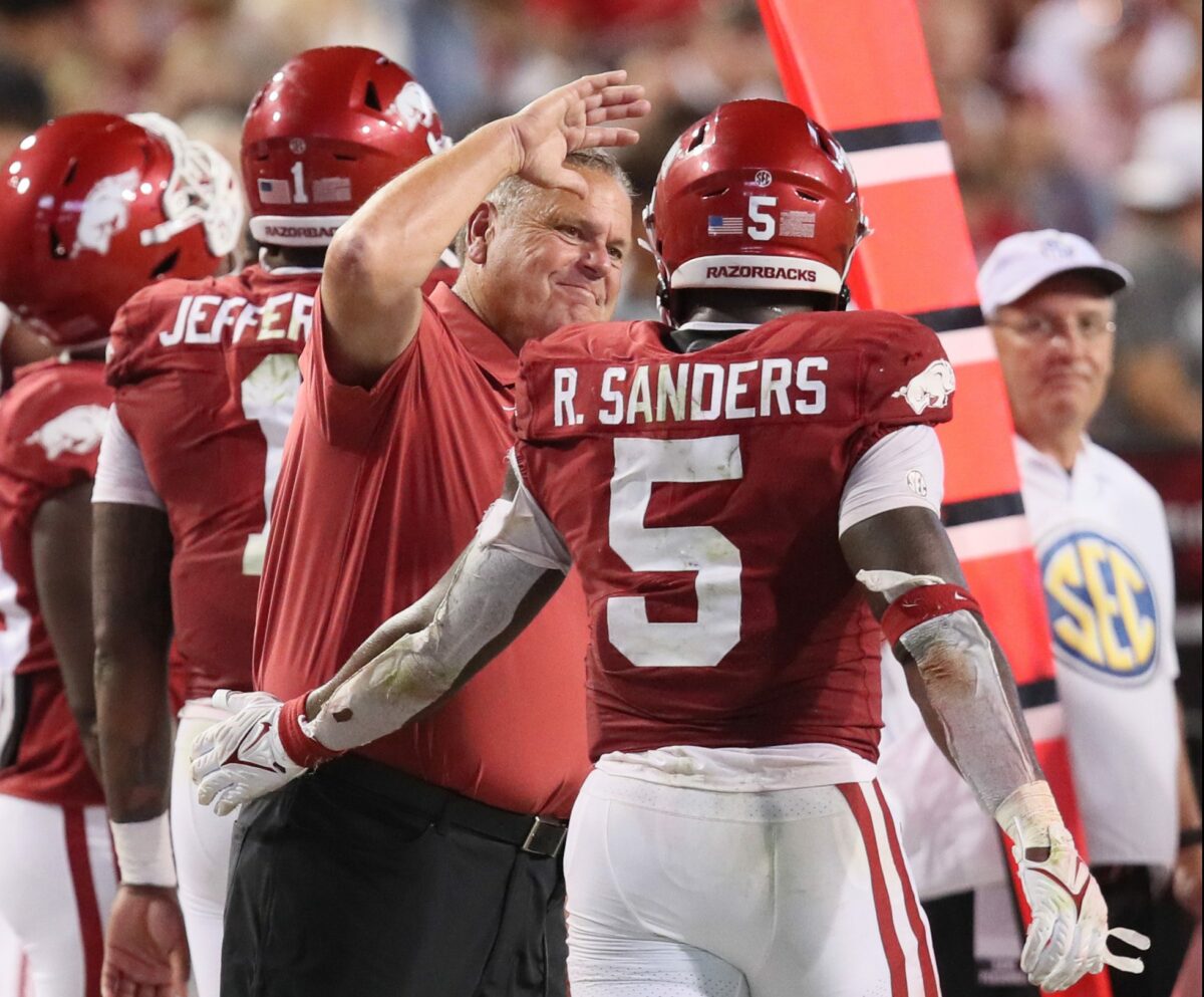 Twitter reacts: Rocket Sanders dominates to put Arkansas on board vs BYU