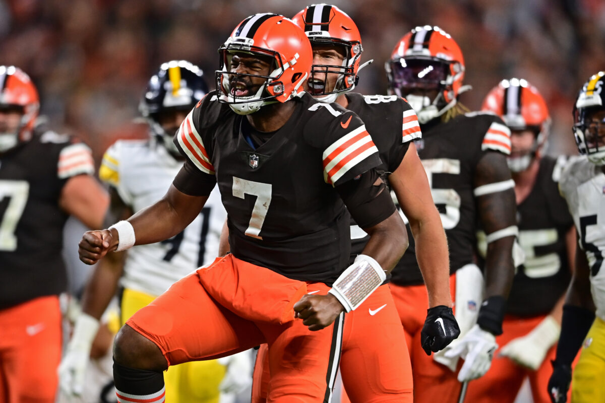 WATCH: Jacoby Brissett puts Browns up 18 with touchdown run