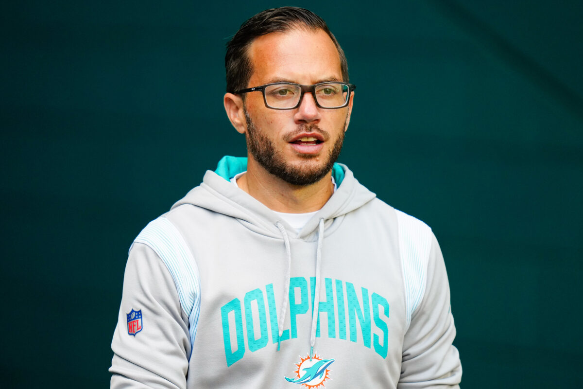 Dolphins remove ping pong table from locker room before game vs Vikings