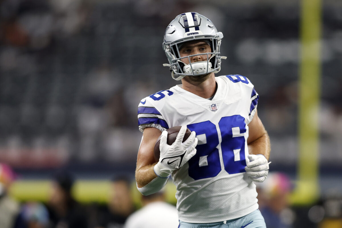 Report: Cowboys sign TE to practice squad as Dalton Schultz plays through PCL injury