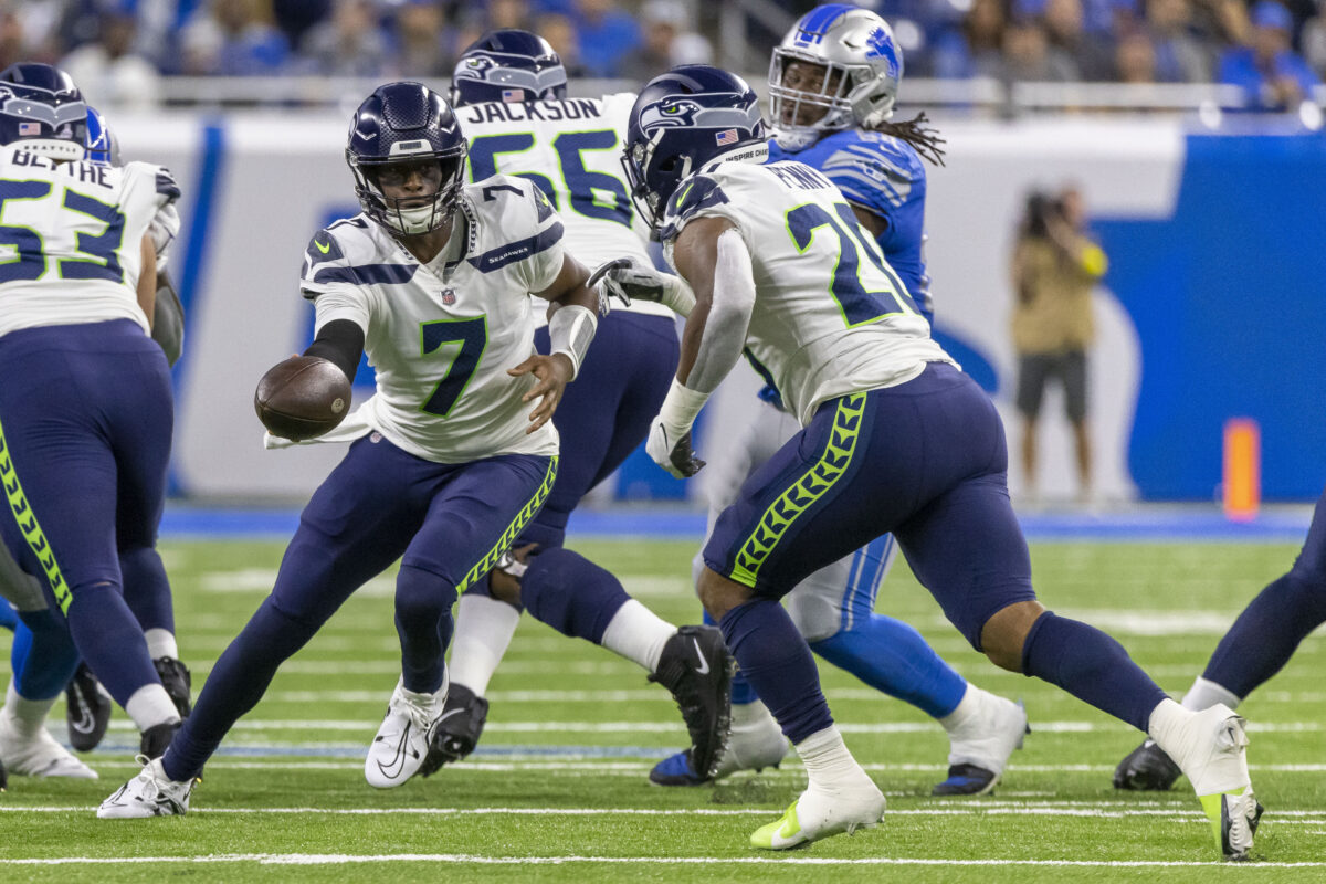 2 Seahawks nominated for FedEx Air and Ground Players of Week 4