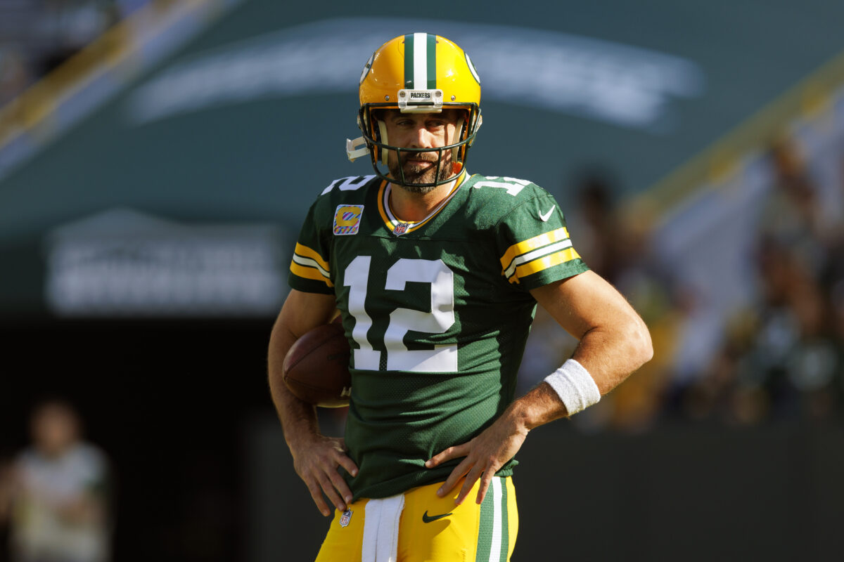 Packers QB Aaron Rodgers throws rare pick-six to end first half vs. Patriots