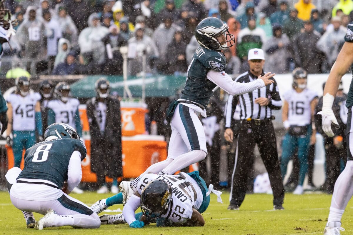 Eagles kicker Jake Elliott expected to miss Week 5 matchup vs. Cardinals with ankle injury