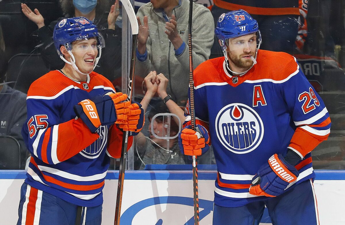 Vancouver Canucks at Edmonton Oilers odds, picks and predictions