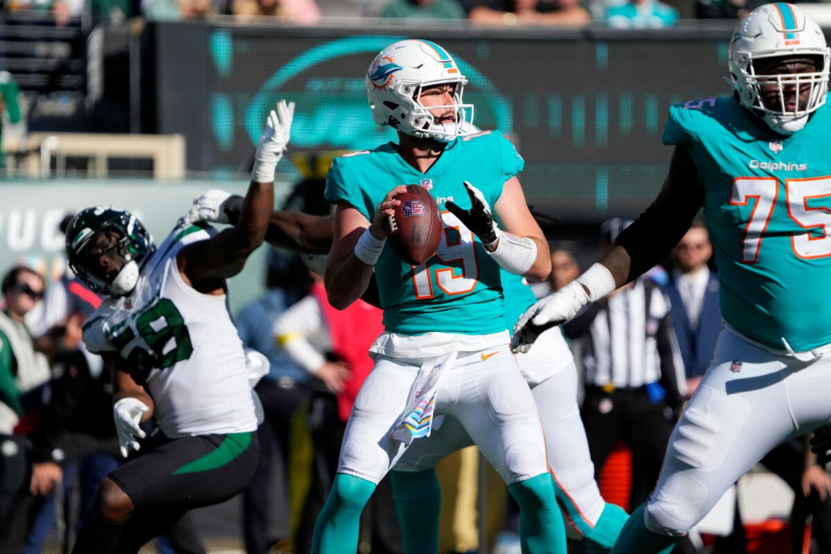 Minnesota Vikings at Miami Dolphins odds, picks and predictions