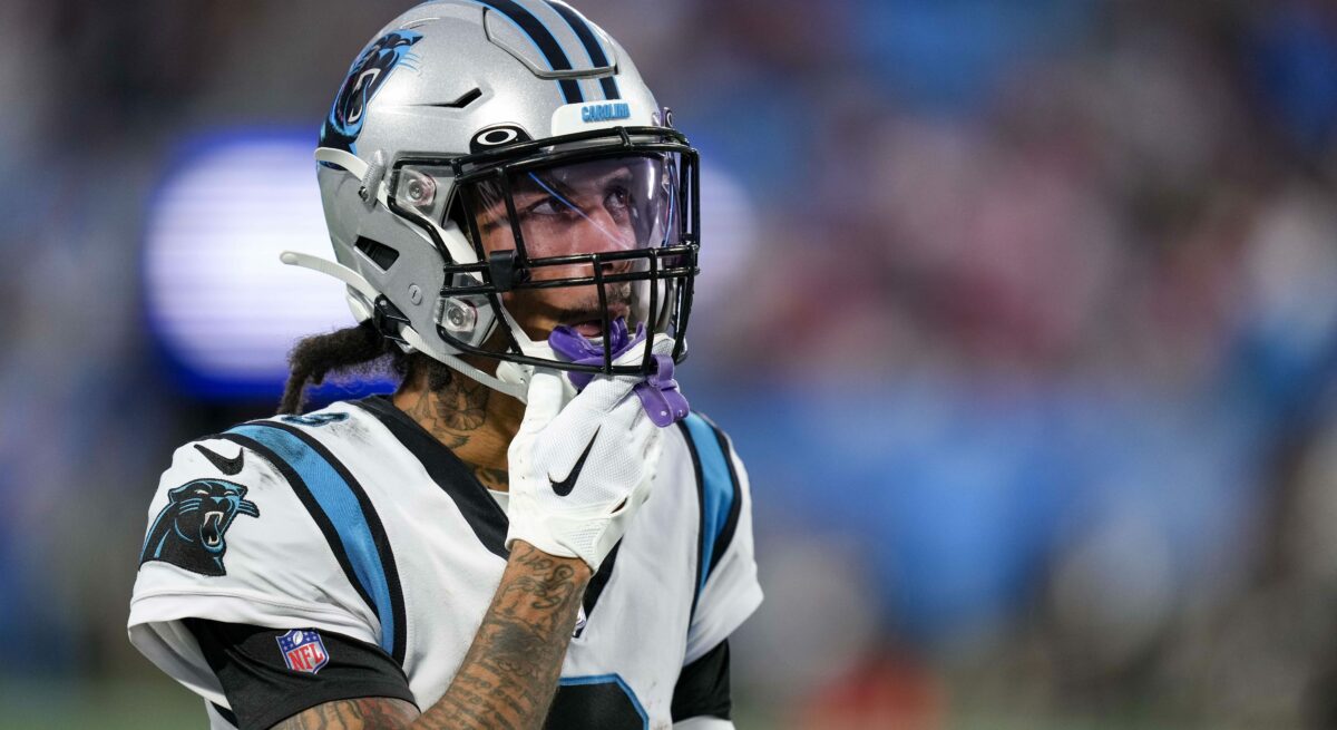 Panthers WR Robbie Anderson shouts at coach Joe Dailey on sideline