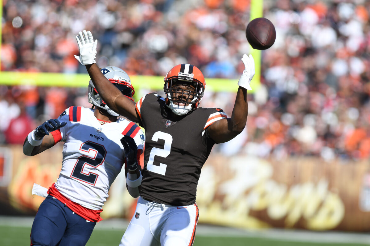 Shut off the TV: Browns lay an egg against the Patriots