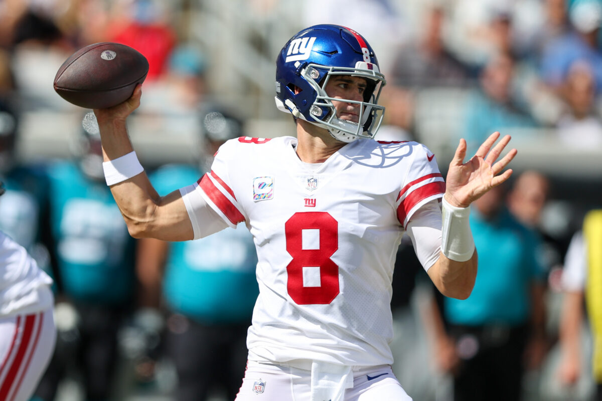 Daniel Jones carries Giants to 23-17 comeback victory over Jaguars