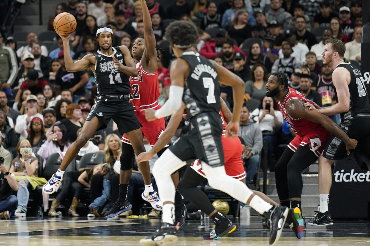 Blake Wesley makes NBA debut for San Antonio Spurs