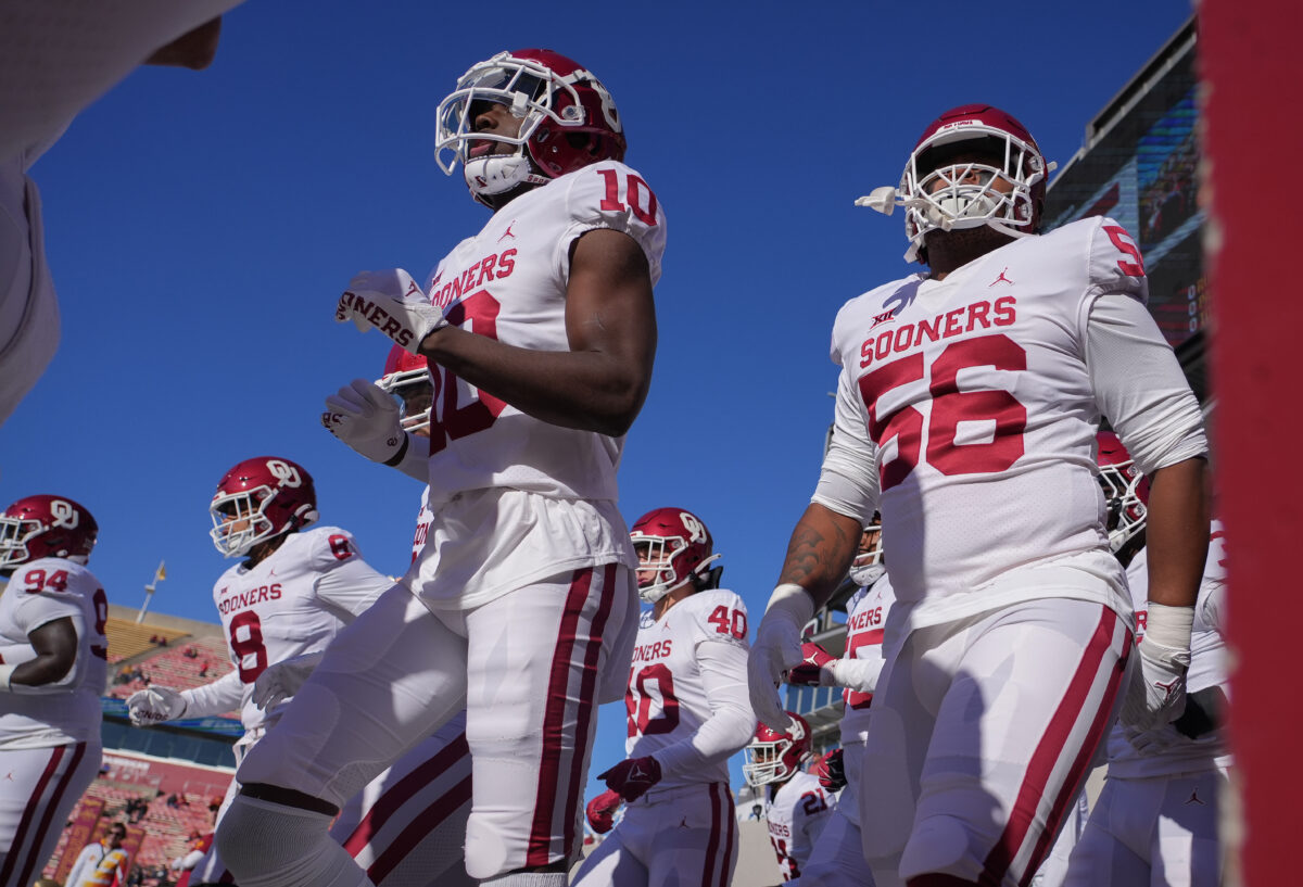 Social media reacts to the Oklahoma Sooners 27-13 win over Iowa State