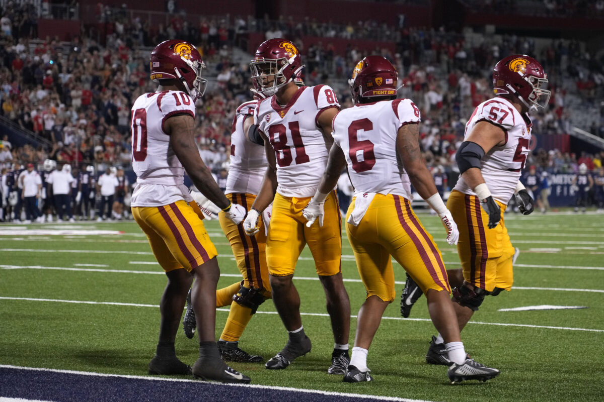Two nights after Utah scored a ‘culture win,’ USC does the same against Arizona