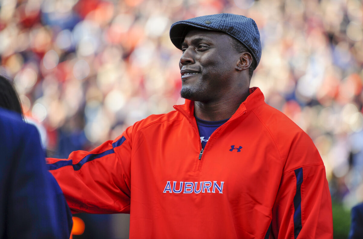 Takeo Spikes inducted into Georgia High School Football Hall of Fame