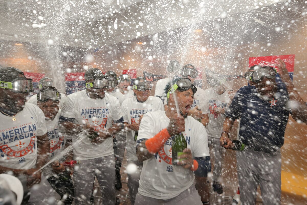 En imágenes: Astros y Phillies celebran su llegada a la Serie Mundial