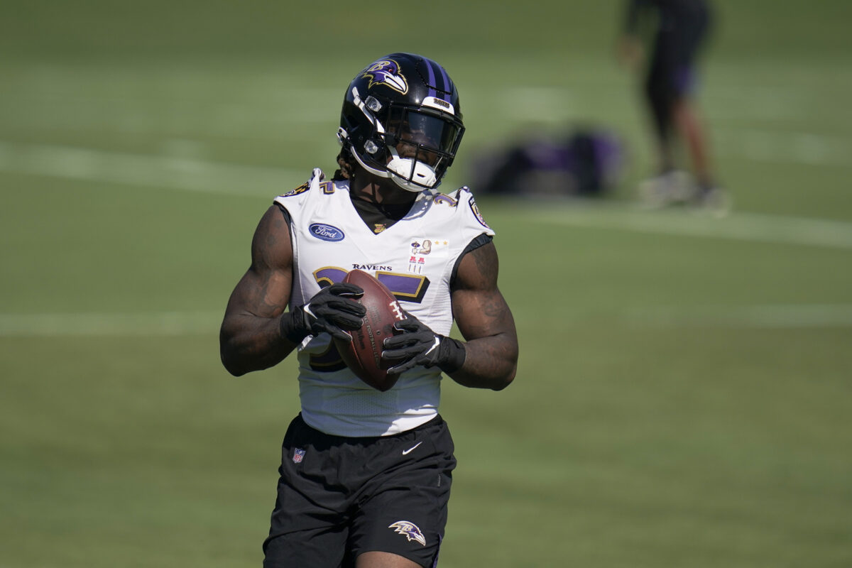 Ravens officially make addition to practice squad on Wednesday, announce update on RB Gus Edwards