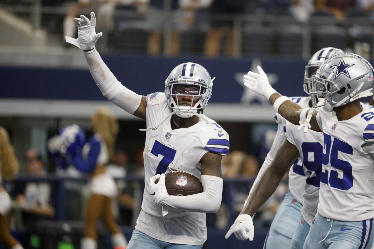 WATCH: Cowboys’ Diggs ends first half with 16th career INT
