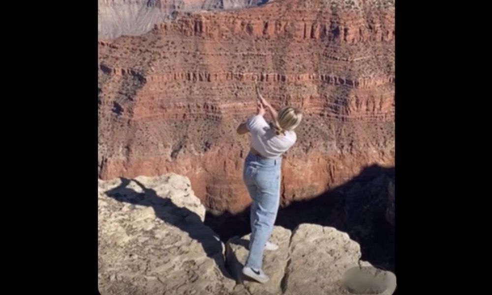 Watch: Woman hits golf ball into Grand Canyon, loses club; charges pending