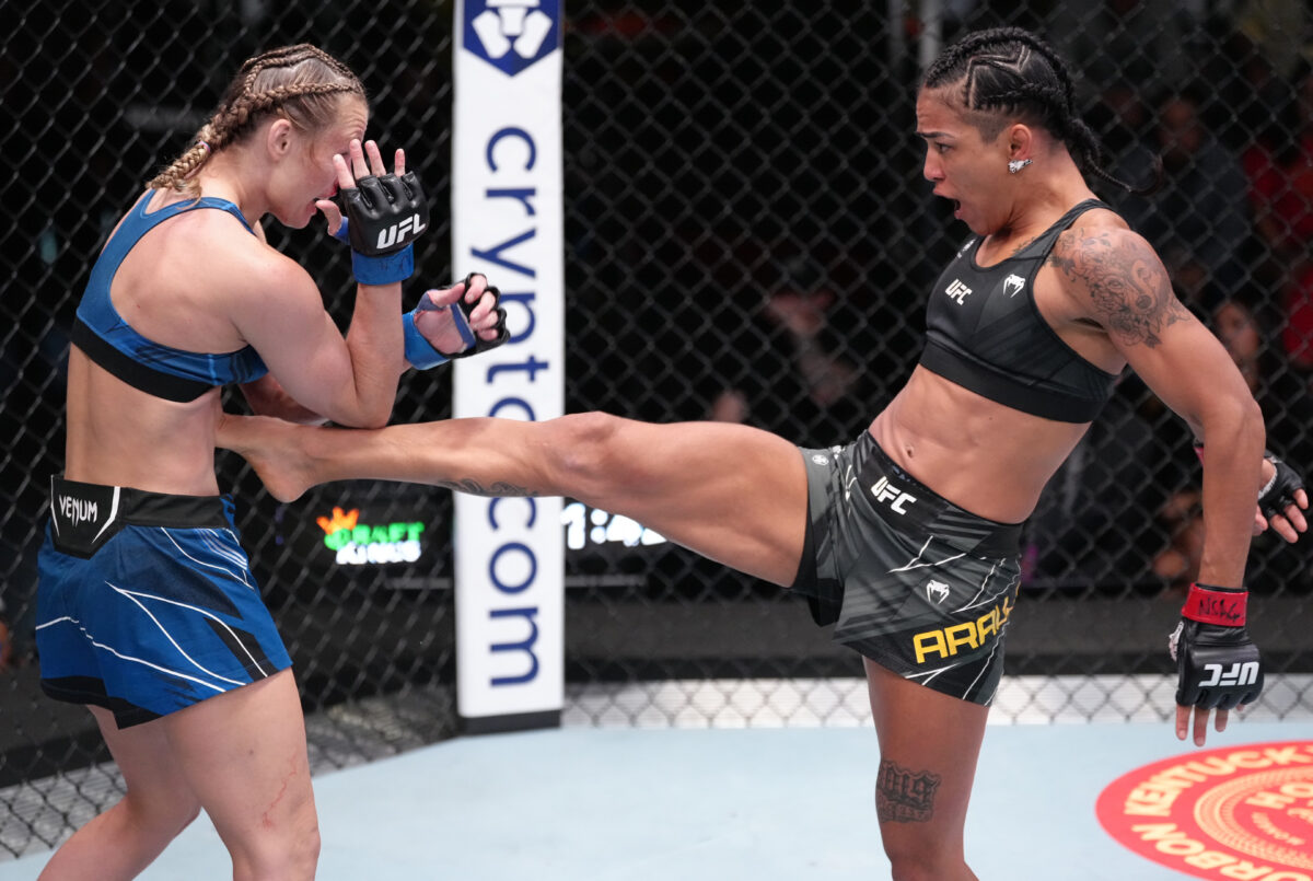 UFC Fight Night 212 free fight: Viviane Araujo gets knocked down, but rallies back to beat Andrea Lee