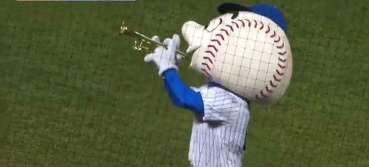 MLB fans couldn’t believe Mr. and Mrs. Met played the trumpets for Edwin Diaz during sad Game 3 loss
