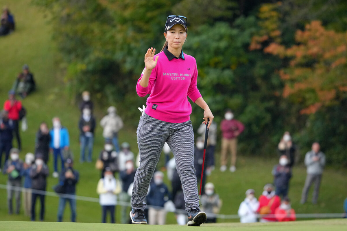 LPGA: Momoko Ueda leads by one at the Toto Japan Classic after third-round 68