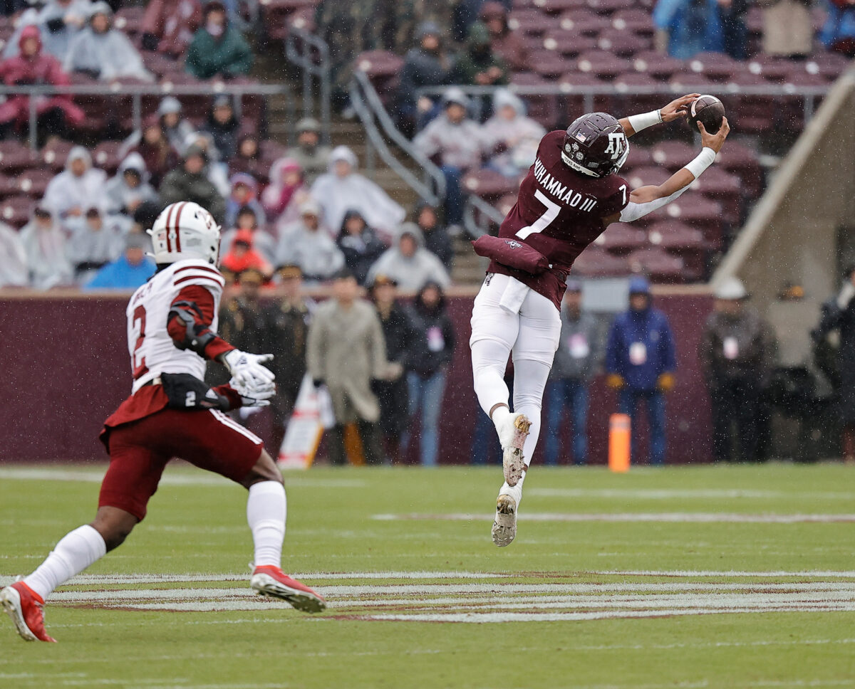 Texas A&M’s Kyle Field empties  … at halftime of UMass game