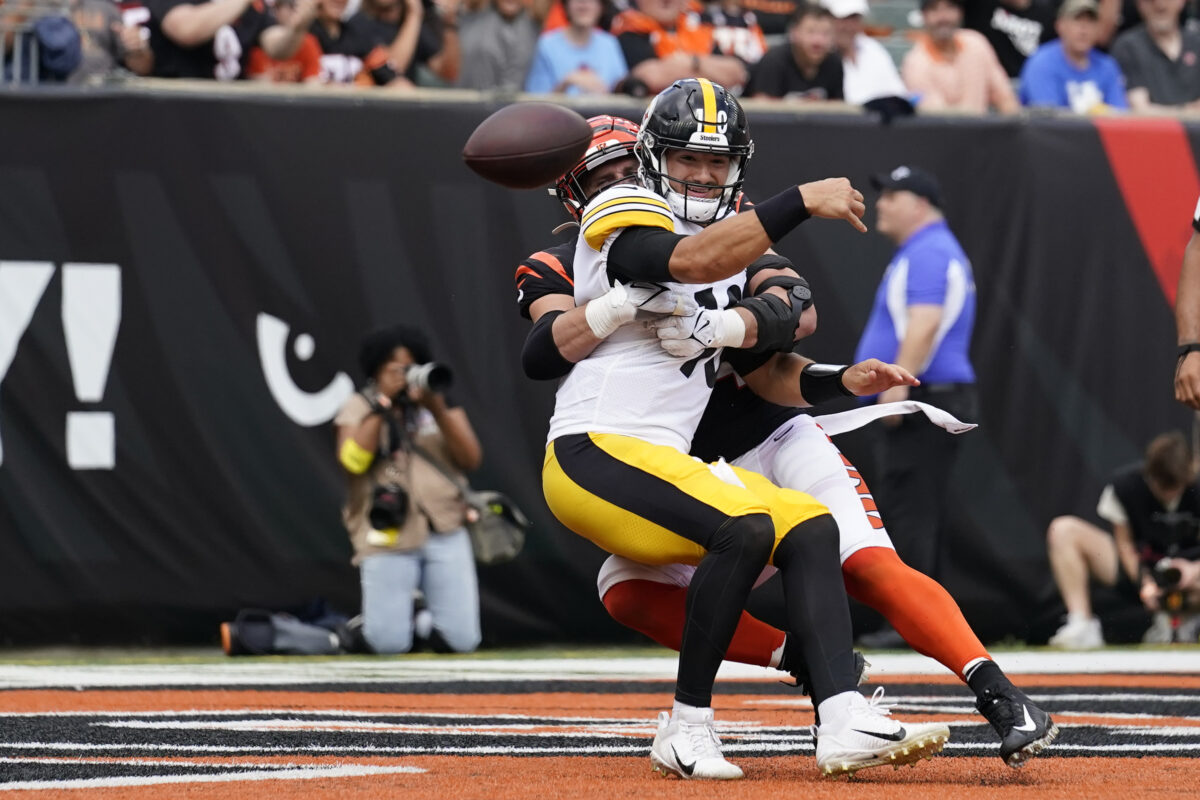 Cast your vote for who wins in Steelers vs Bengals