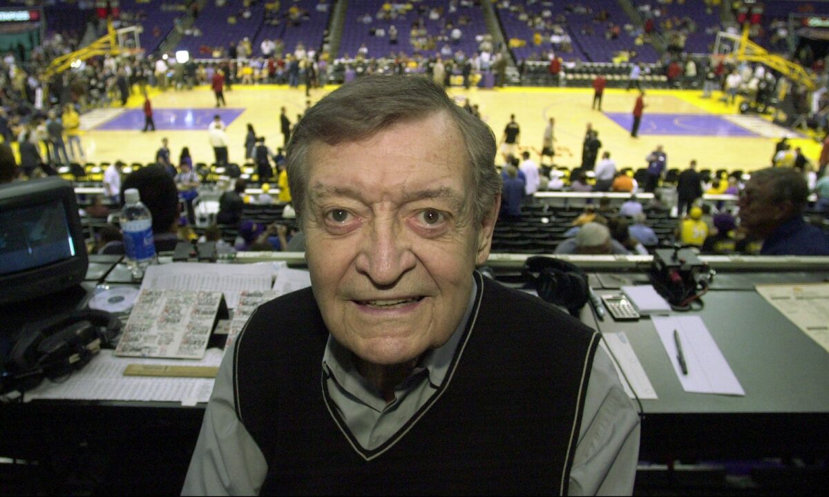 Lakers to hold Chick Hearn Night on Monday vs. Pacers
